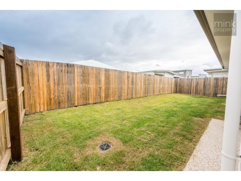 10 Daydream Street, Brightwater, Mountain Creek QLD 4557