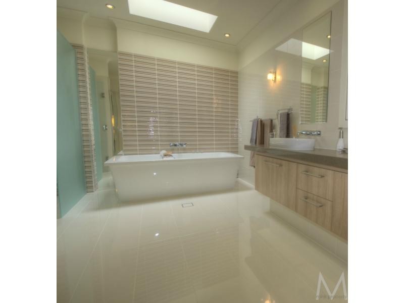 206 THE AVENUE, Peregian Springs QLD 4573