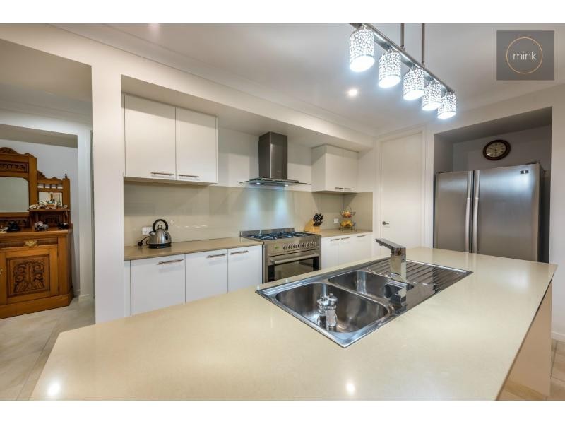 28 MACKEREL Street, BRIGHTWATER, Mountain Creek QLD 4557