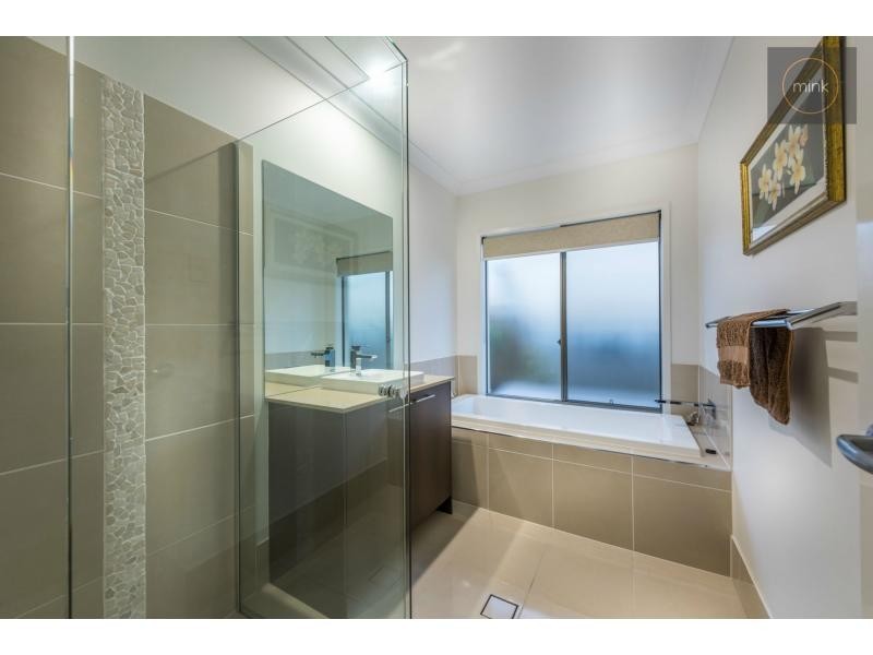 28 MACKEREL Street, BRIGHTWATER, Mountain Creek QLD 4557