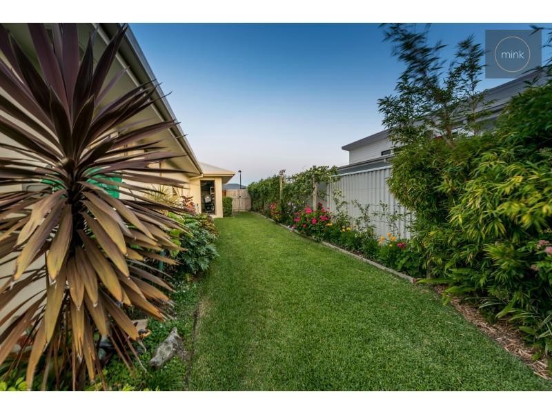 28 MACKEREL Street, BRIGHTWATER, Mountain Creek QLD 4557