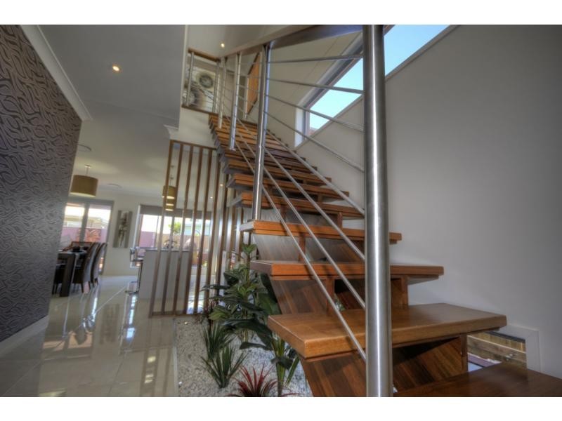 14 SWEEP COURT, BIRTINYA ISLAND, Birtinya QLD 4575