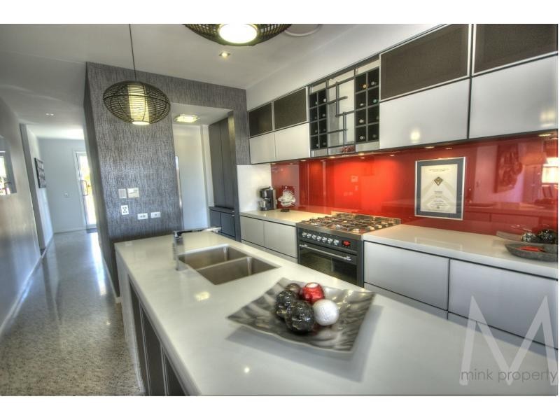 12 SWEEP COURT, BIRTINYA ISLAND, Birtinya QLD 4575