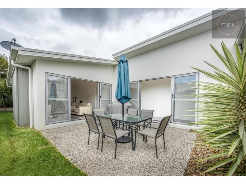 26 Kurrimine Crescent, Brightwater, Mountain Creek QLD 4557