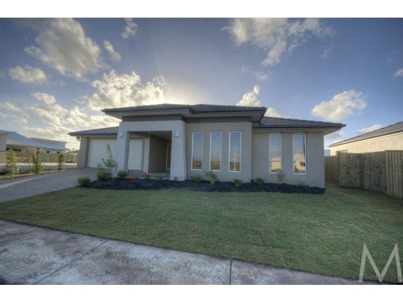 21 HILLSBOROUGH CIRCUIT, BRIGHTWATER, Mountain Creek QLD 4557