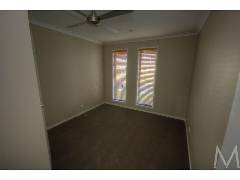 21 HILLSBOROUGH CIRCUIT, BRIGHTWATER, Mountain Creek QLD 4557