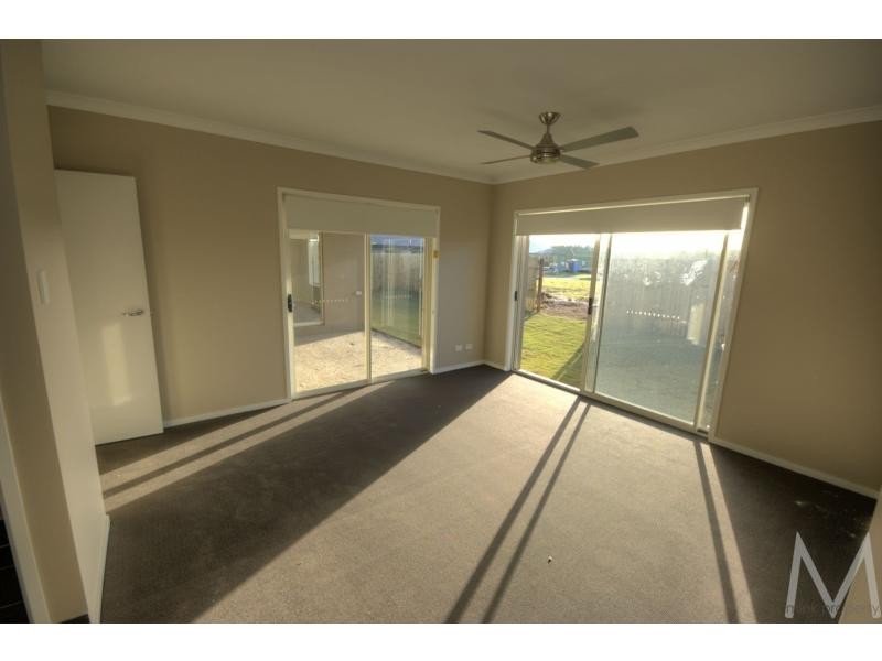 21 HILLSBOROUGH CIRCUIT, BRIGHTWATER, Mountain Creek QLD 4557