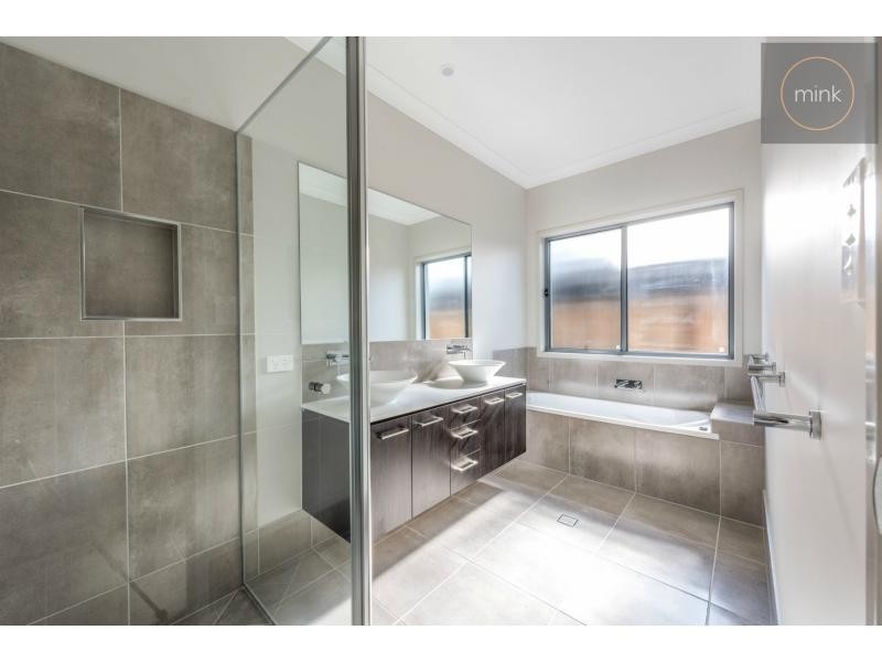 28 PANAMA Crescent, BRIGHTWATER, Mountain Creek QLD 4557