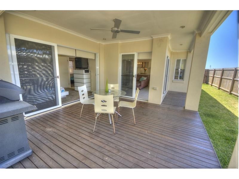 29 MYRTLE Place, BRIGHTWATER, Mountain Creek QLD 4557