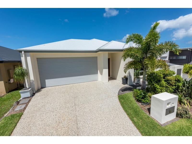 6 Riflebird Place, Brightwater, Mountain Creek QLD 4557
