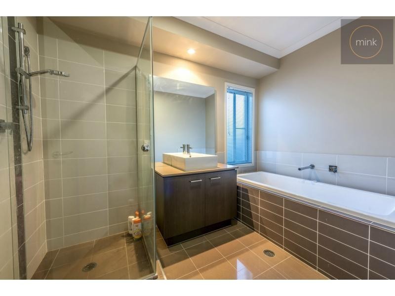 15 YUCCA Court, Brightwater, Mountain Creek QLD 4557