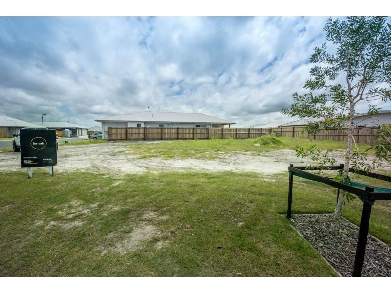 8 Tambourine Close, Brightwater, Mountain Creek QLD 4557