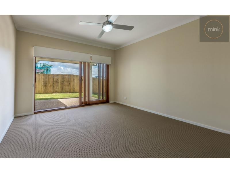 32 Petrel Crescent, Brightwater, Mountain Creek QLD 4557