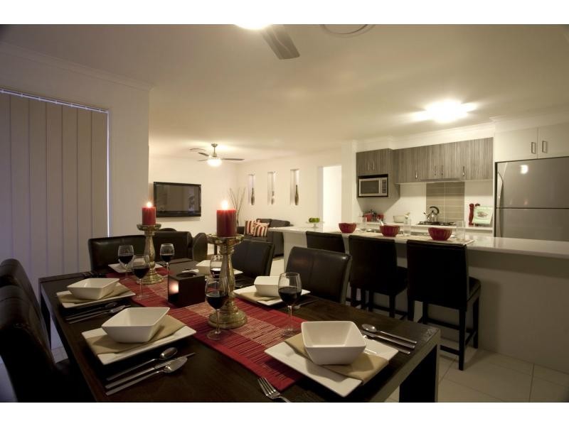 14 Little Tree Lane, IVADALE LAKES, Little Mountain QLD 4551