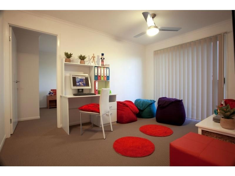 14 Little Tree Lane, IVADALE LAKES, Little Mountain QLD 4551