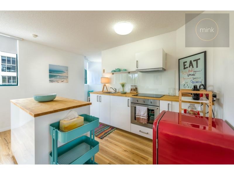 14/104 River Esplanade, Mooloolaba QLD 4557