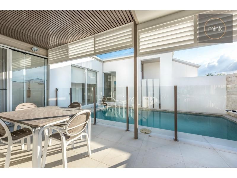 18 HELICONIA Street, BRIGHTWATER, Mountain Creek QLD 4557