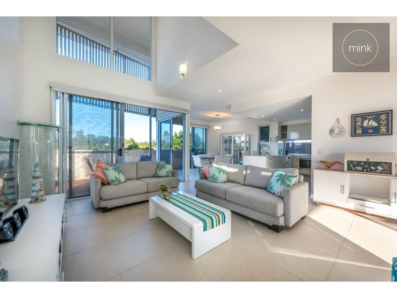 18 HELICONIA Street, BRIGHTWATER, Mountain Creek QLD 4557