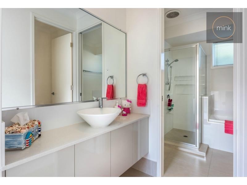 18 HELICONIA Street, BRIGHTWATER, Mountain Creek QLD 4557