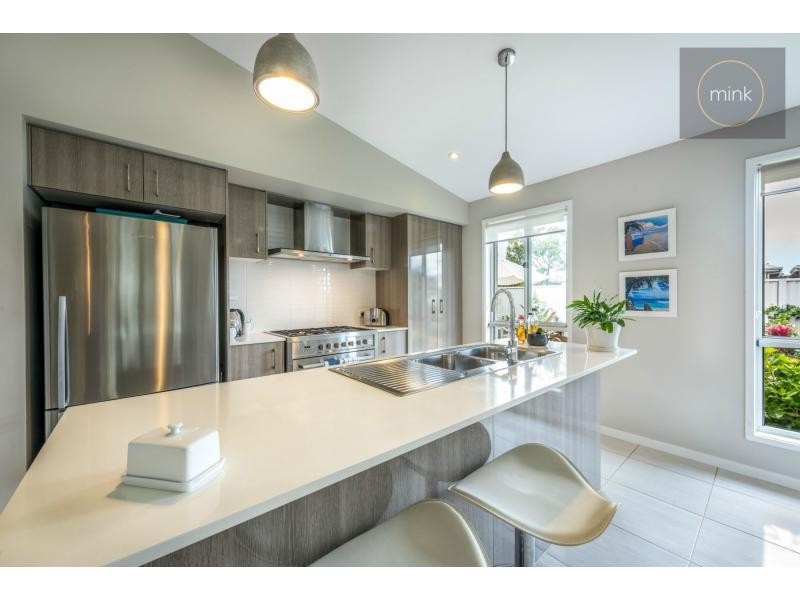 16 AZURE Street, BELLS REACH, Caloundra West QLD 4551