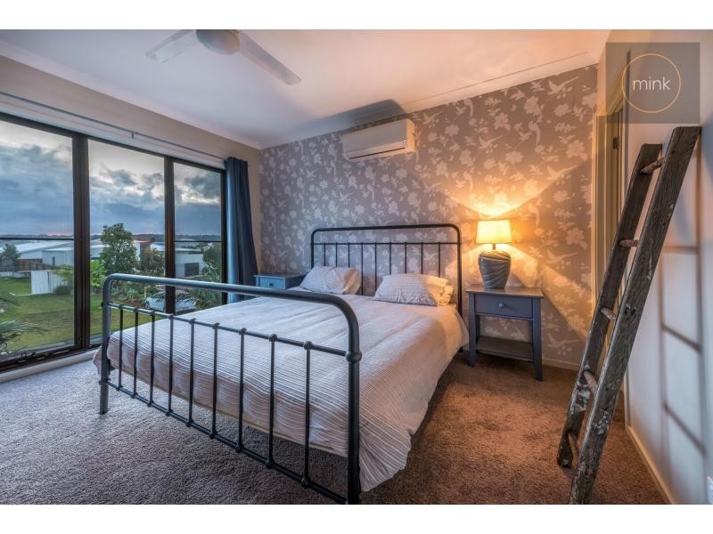 10 Blue Fin Circuit, BRIGHTWATER, Mountain Creek QLD 4557