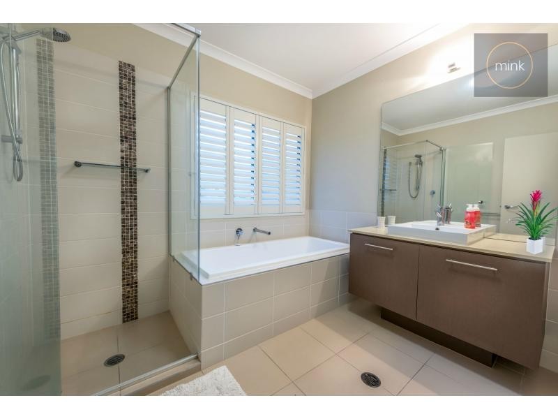 10 Blue Fin Circuit, BRIGHTWATER, Mountain Creek QLD 4557