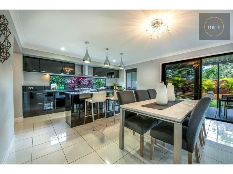 9 LAMATIA Drive, BRIGHTWATER, Mountain Creek QLD 4557