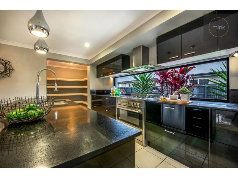 9 LAMATIA Drive, BRIGHTWATER, Mountain Creek QLD 4557