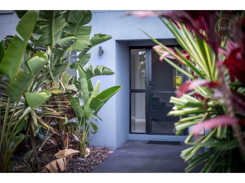 9 LAMATIA Drive, BRIGHTWATER, Mountain Creek QLD 4557