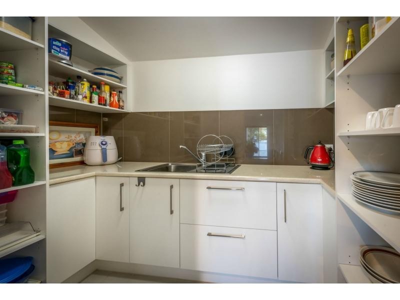 1 WARRINA Court, Mooloolaba QLD 4557