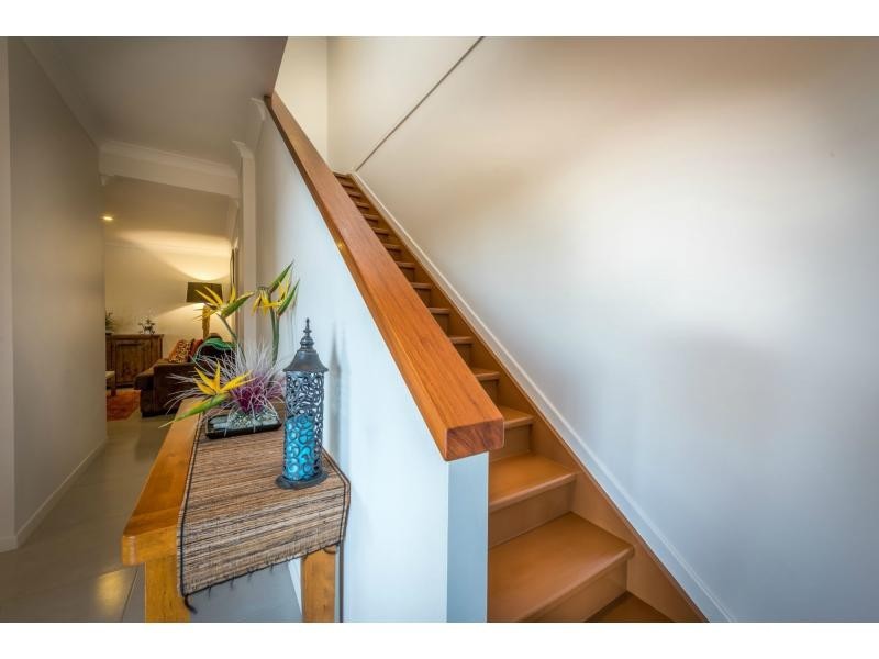 1 WARRINA Court, Mooloolaba QLD 4557