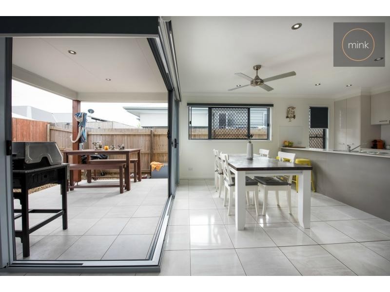 5 BARRAMUNDI Court, BRIGHTWATER, Mountain Creek QLD 4557