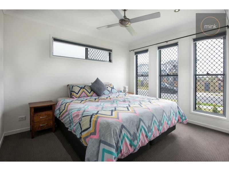 5 BARRAMUNDI Court, BRIGHTWATER, Mountain Creek QLD 4557