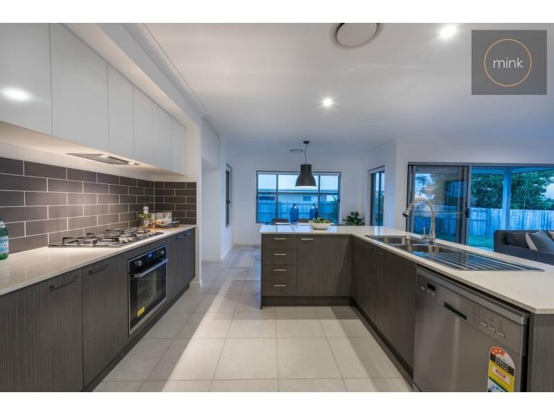 22 LARK Circuit, BRIGHTWATER, Mountain Creek QLD 4557