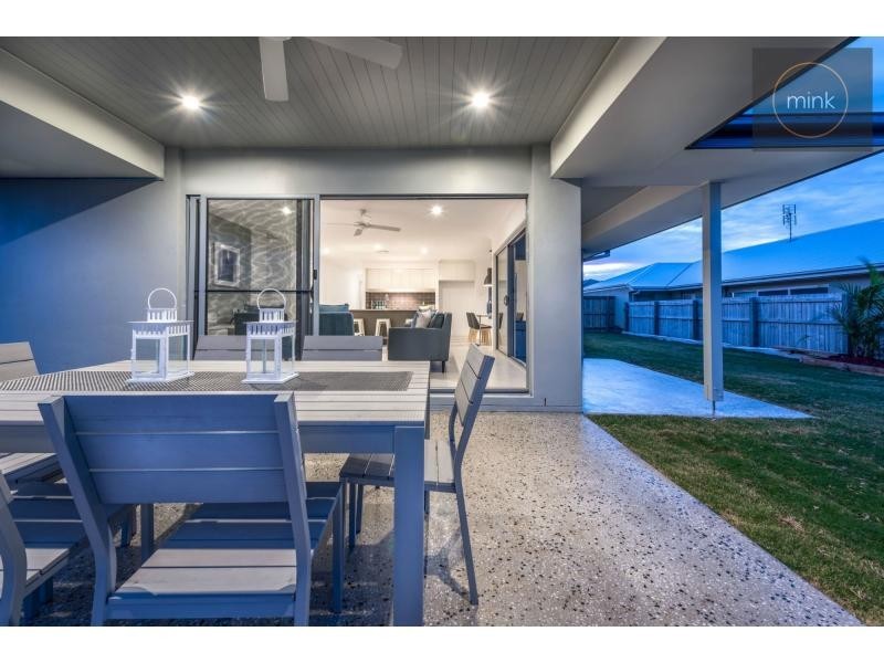 22 LARK Circuit, BRIGHTWATER, Mountain Creek QLD 4557