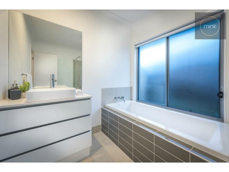 22 LARK Circuit, BRIGHTWATER, Mountain Creek QLD 4557