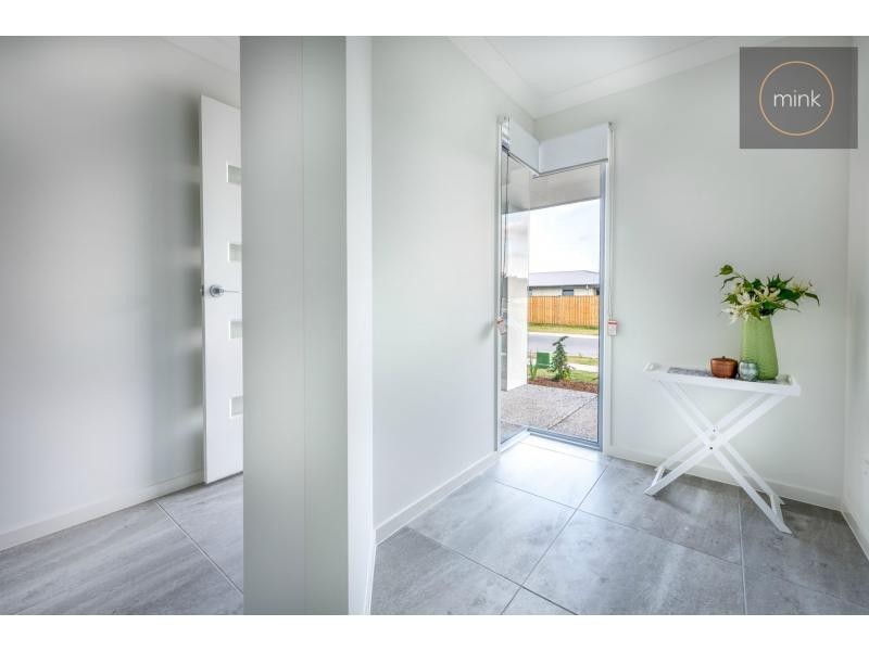 L1123 CHESTNUT Crescent, BELLS REACH, Caloundra West QLD 4551