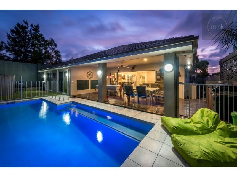 27 GALAH Place, BRIGHTWATER, Mountain Creek QLD 4557