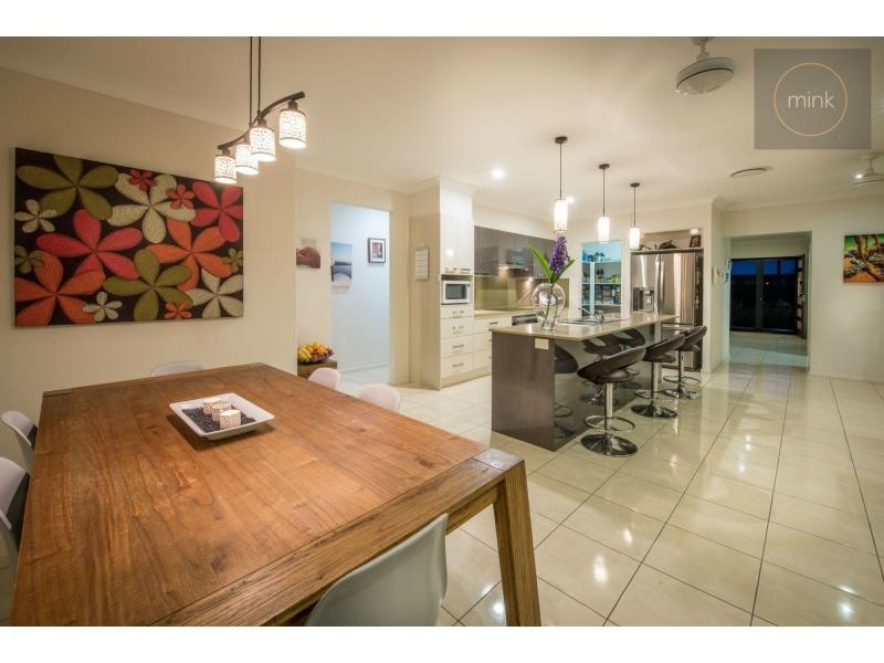 27 GALAH Place, BRIGHTWATER, Mountain Creek QLD 4557