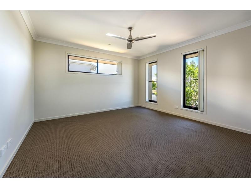 20 SAPPHIRE Street, BELLS REACH, Caloundra West QLD 4551