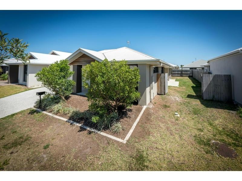 20 SAPPHIRE Street, BELLS REACH, Caloundra West QLD 4551