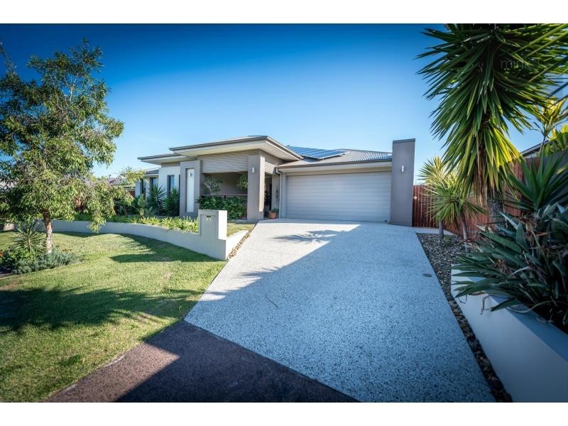 33 FROGMOUTH Circuit, BRIGHTWATER, Mountain Creek QLD 4557