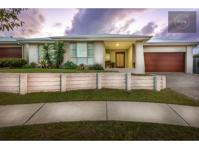 7 Parrot Place, BRIGHTWATER, Mountain Creek QLD 4557