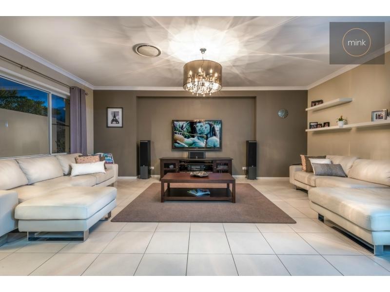 7 Parrot Place, BRIGHTWATER, Mountain Creek QLD 4557