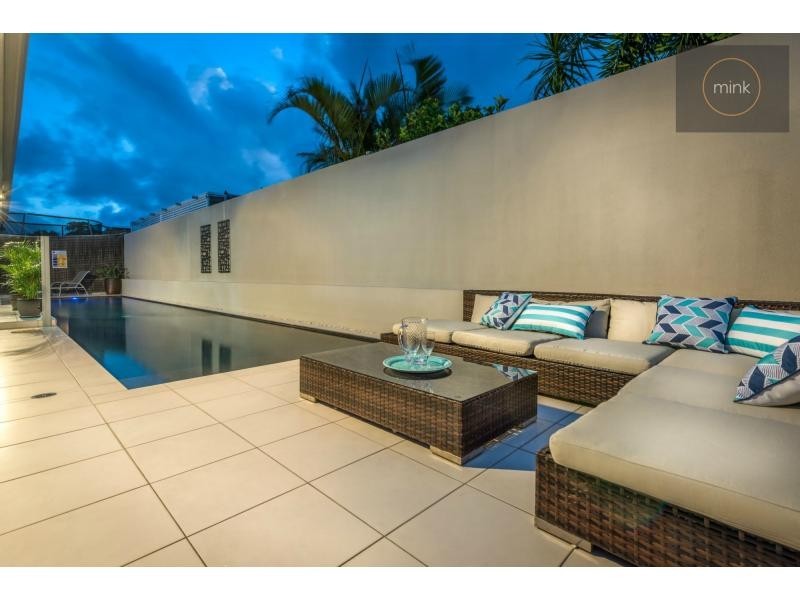 7 Parrot Place, BRIGHTWATER, Mountain Creek QLD 4557