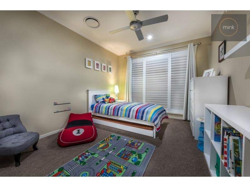 7 Parrot Place, BRIGHTWATER, Mountain Creek QLD 4557