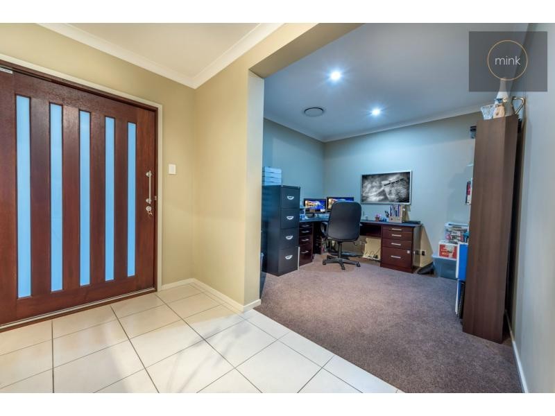7 Parrot Place, BRIGHTWATER, Mountain Creek QLD 4557