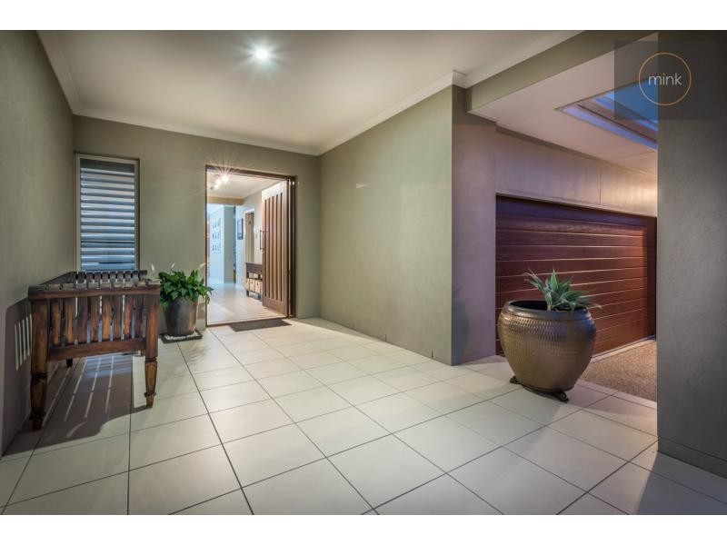 7 Parrot Place, BRIGHTWATER, Mountain Creek QLD 4557