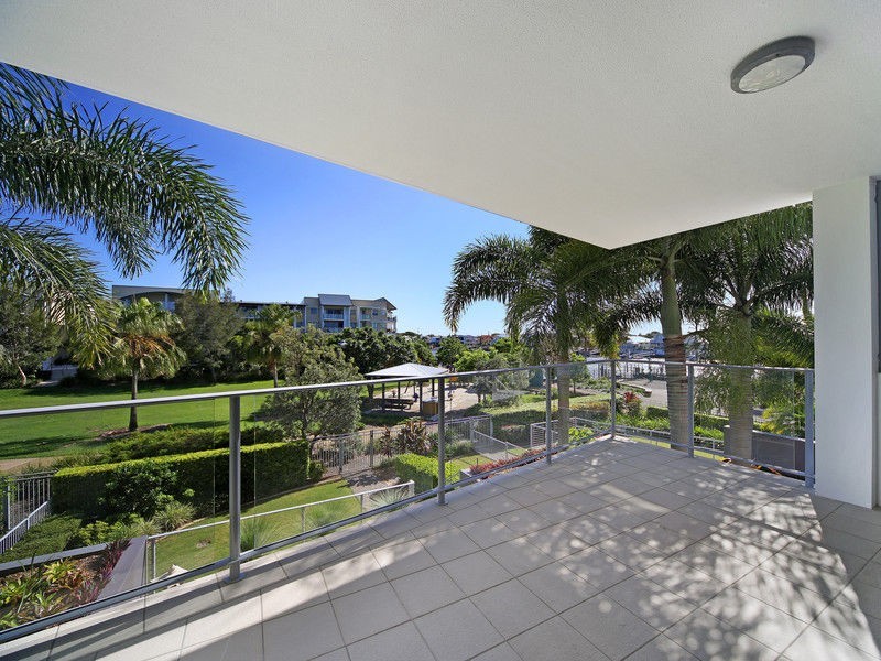 18/51 Grand Parade, Kawana Island QLD 4575
