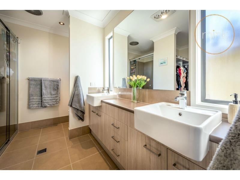 30 Calder Crescent, BRIGHTWATER, Mountain Creek QLD 4557